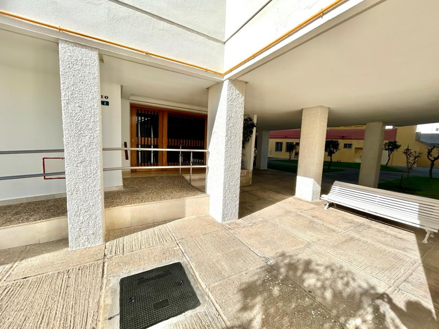Gatu Arena " Preferente Mayores De 25 Anos Y Familias " El Puerto de Santa María Εξωτερικό φωτογραφία